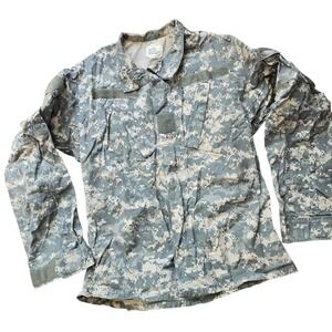 US Army ACU‎ Digital Camo Combat Uniform Jacket Small Regular UCP DJ Mfg Corp